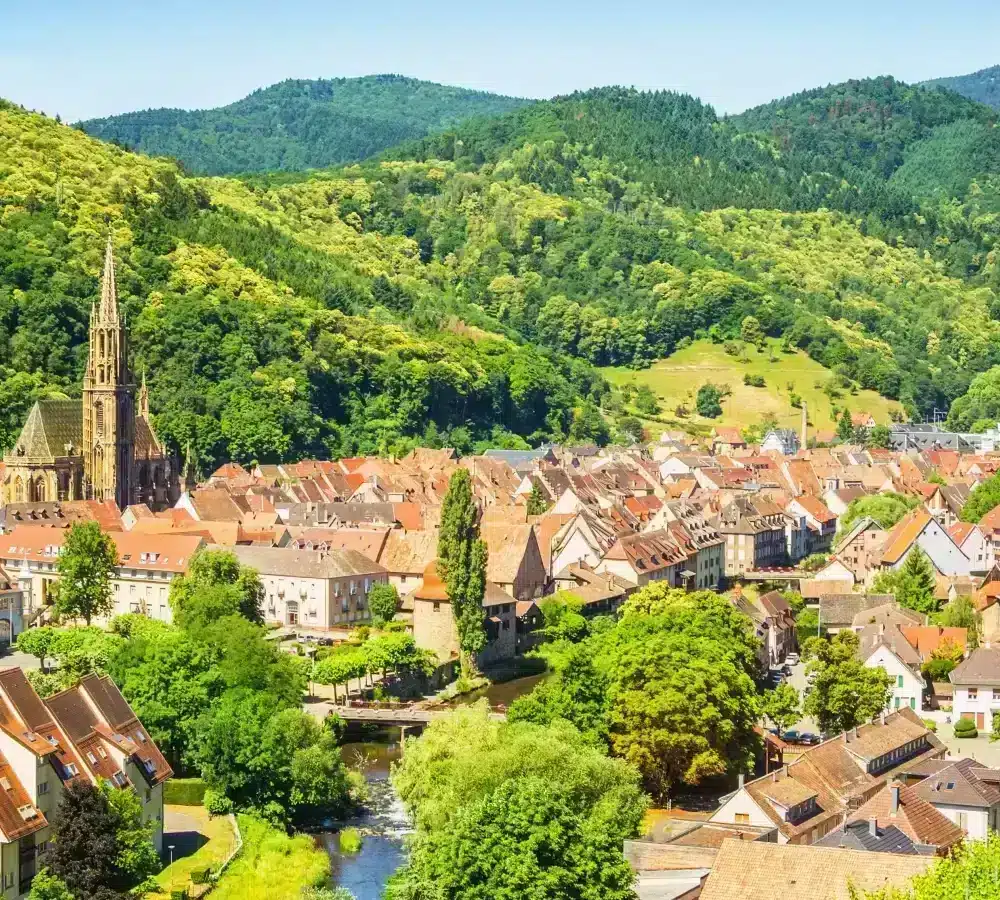 village thann 1800x900